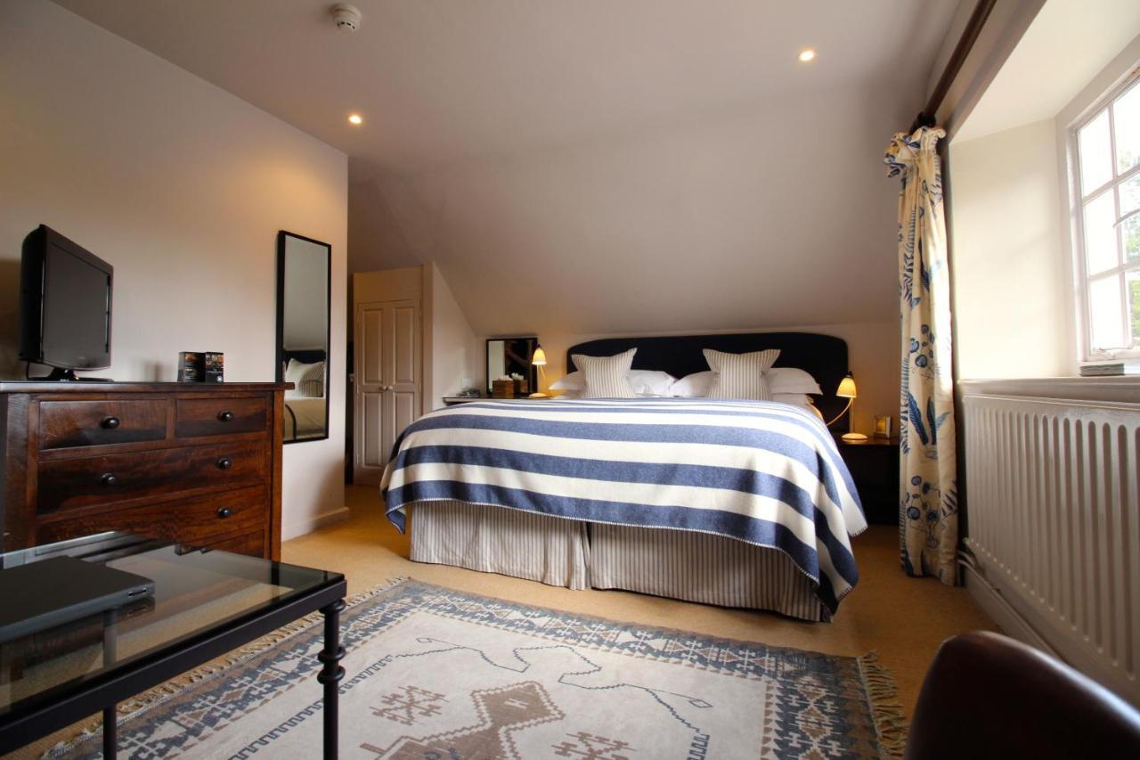 The Hare & Hounds Hotel Tetbury Zewnętrze zdjęcie