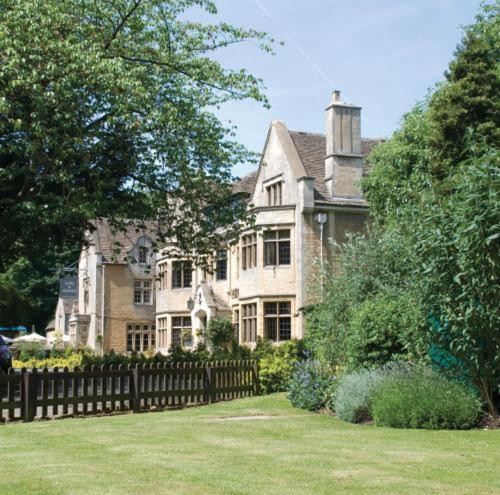 The Hare & Hounds Hotel Tetbury Zewnętrze zdjęcie