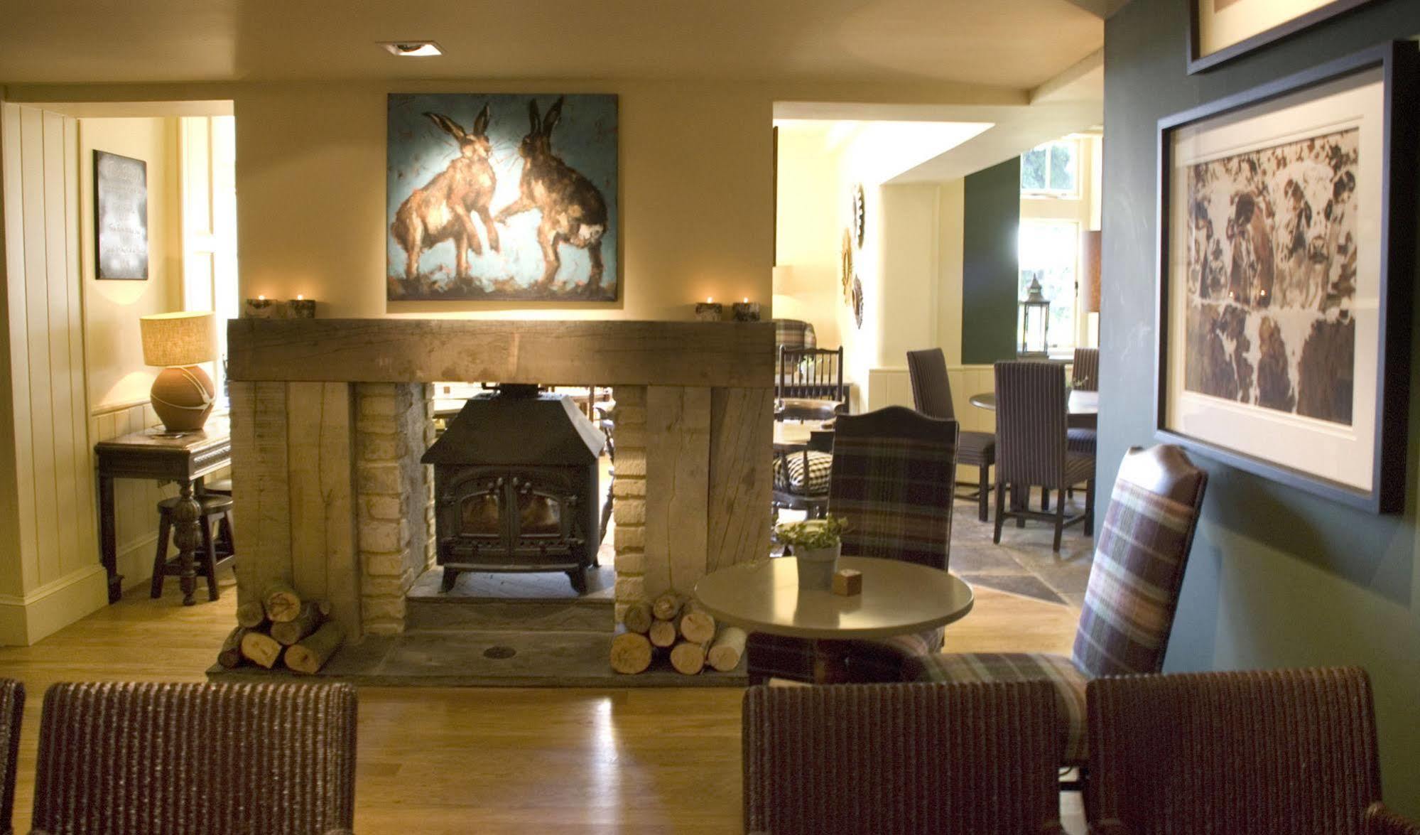 The Hare & Hounds Hotel Tetbury Zewnętrze zdjęcie